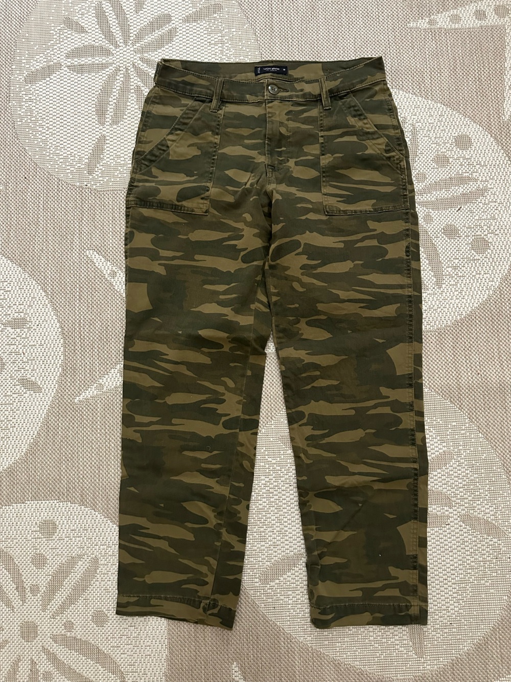 Lucky Brand 28 camo cargo pants
